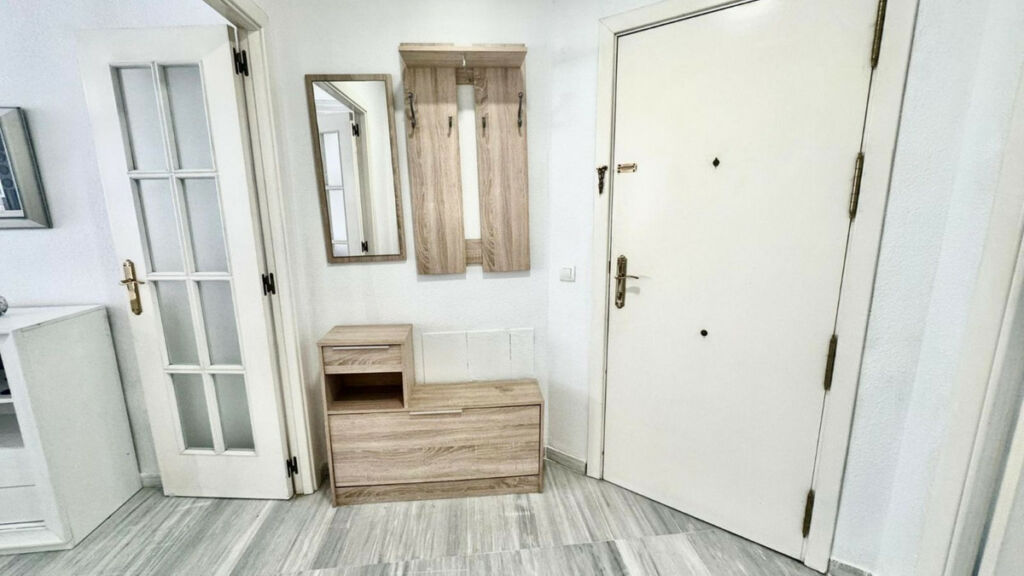 Middle Floor Apartment Torremolinos Málaga - image 7