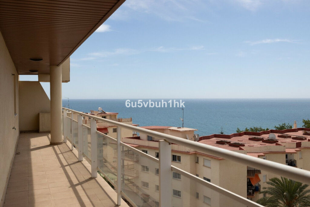 Middle Floor Apartment Torreblanca Málaga - image 6