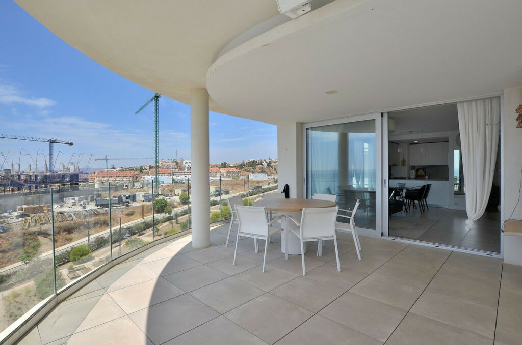 Middle Floor Apartment Fuengirola Málaga - image 6