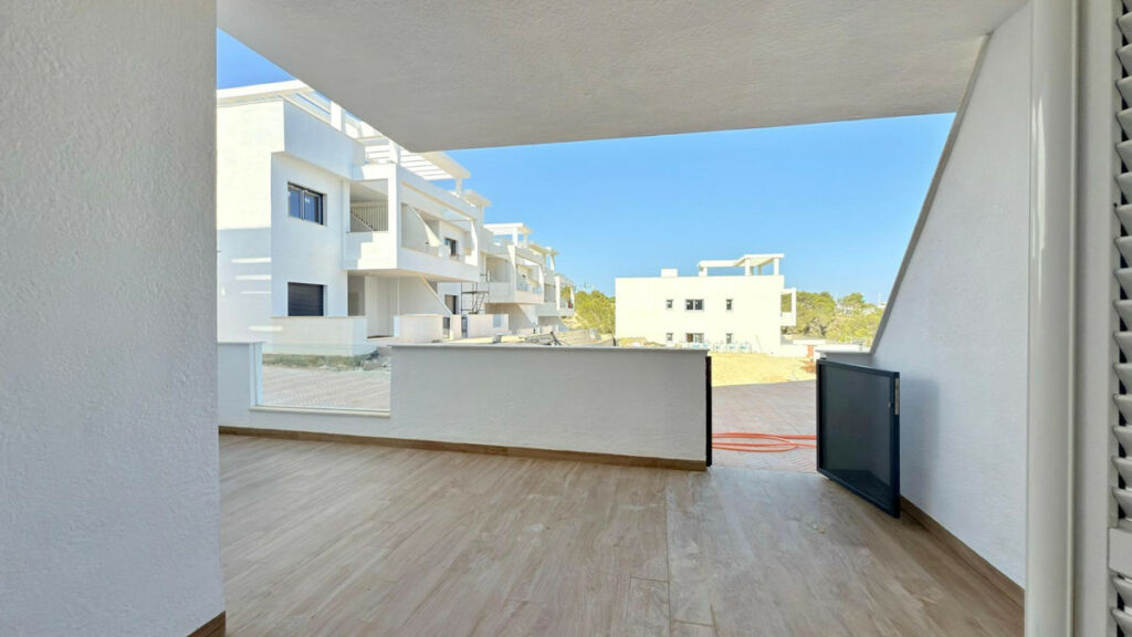 Middle Floor Apartment Finestrat Alicante - image 6