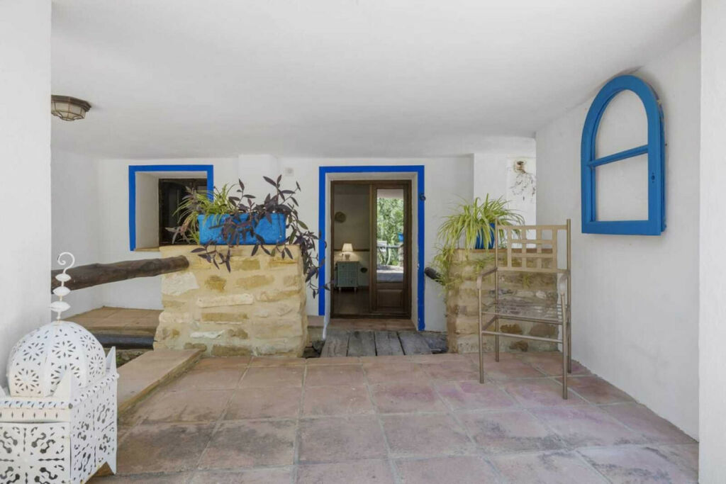 Detached Villa Cortes de la Frontera Málaga - image 6