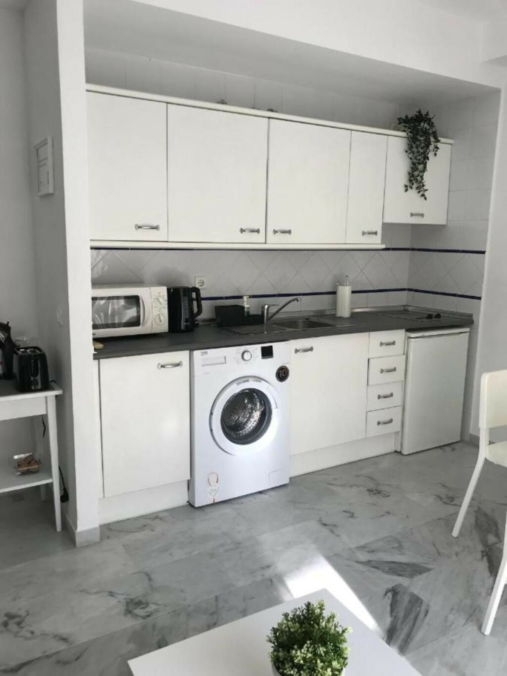 Middle Floor Apartment Fuengirola Málaga - image 6