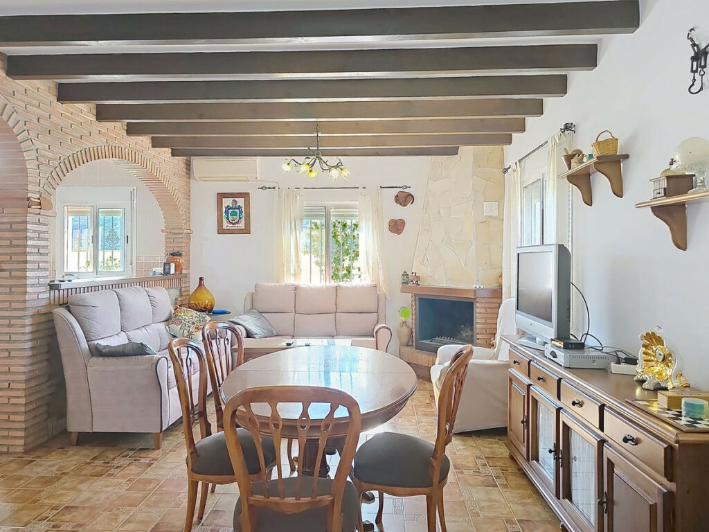 Detached Villa Cómpeta Málaga - image 6