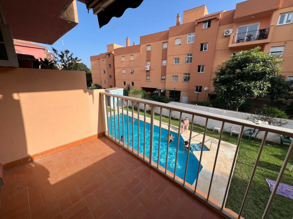 Middle Floor Apartment Torremolinos Málaga - image 6