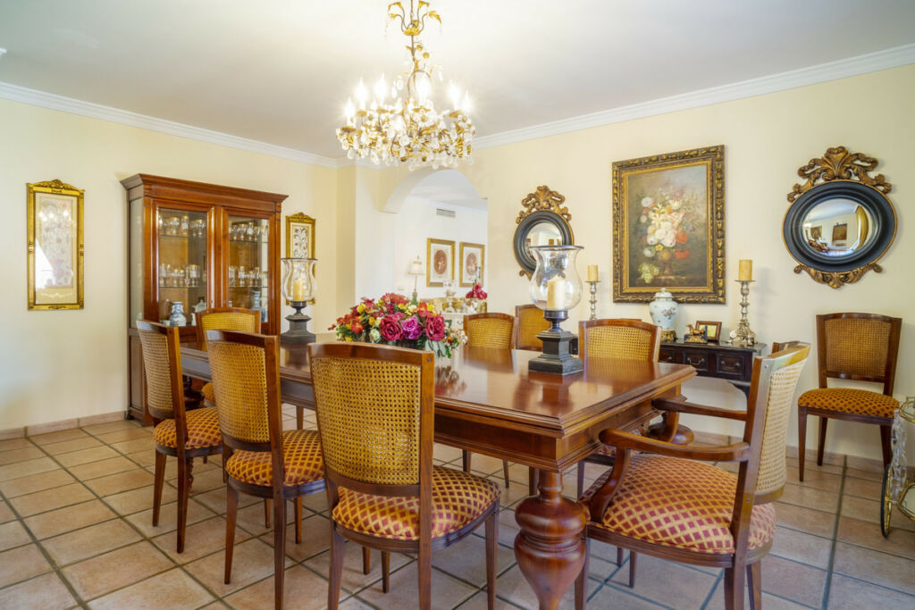 Detached Villa Guadalmina Alta Málaga - image 6