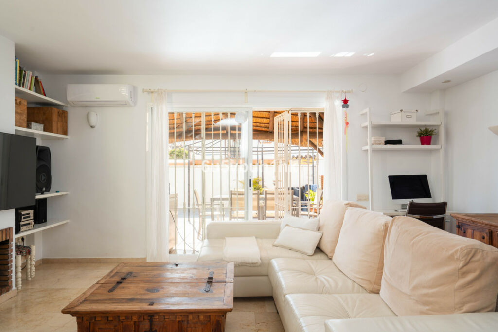 Semi-Detached House El Coto Málaga - image 6