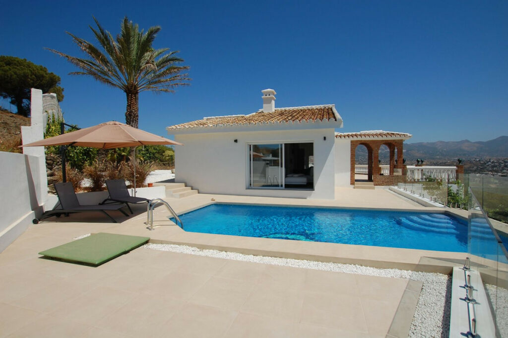 Detached Villa Cerros del Aguila Málaga - image 2