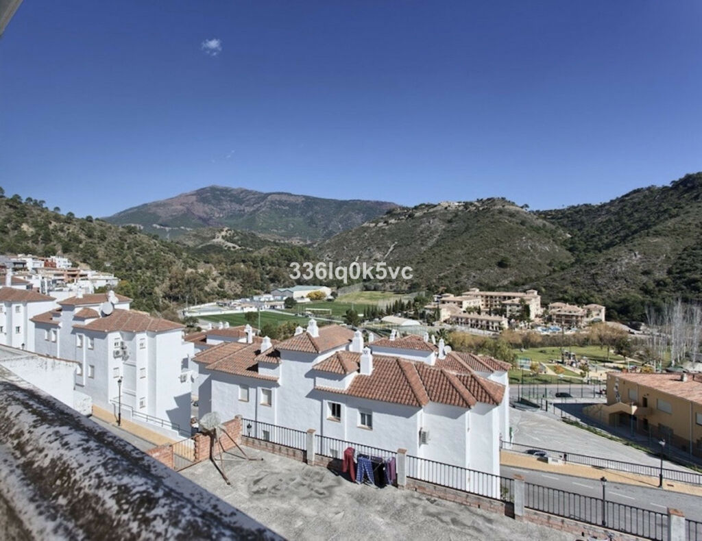 Townhouse Benahavís Málaga - image 6