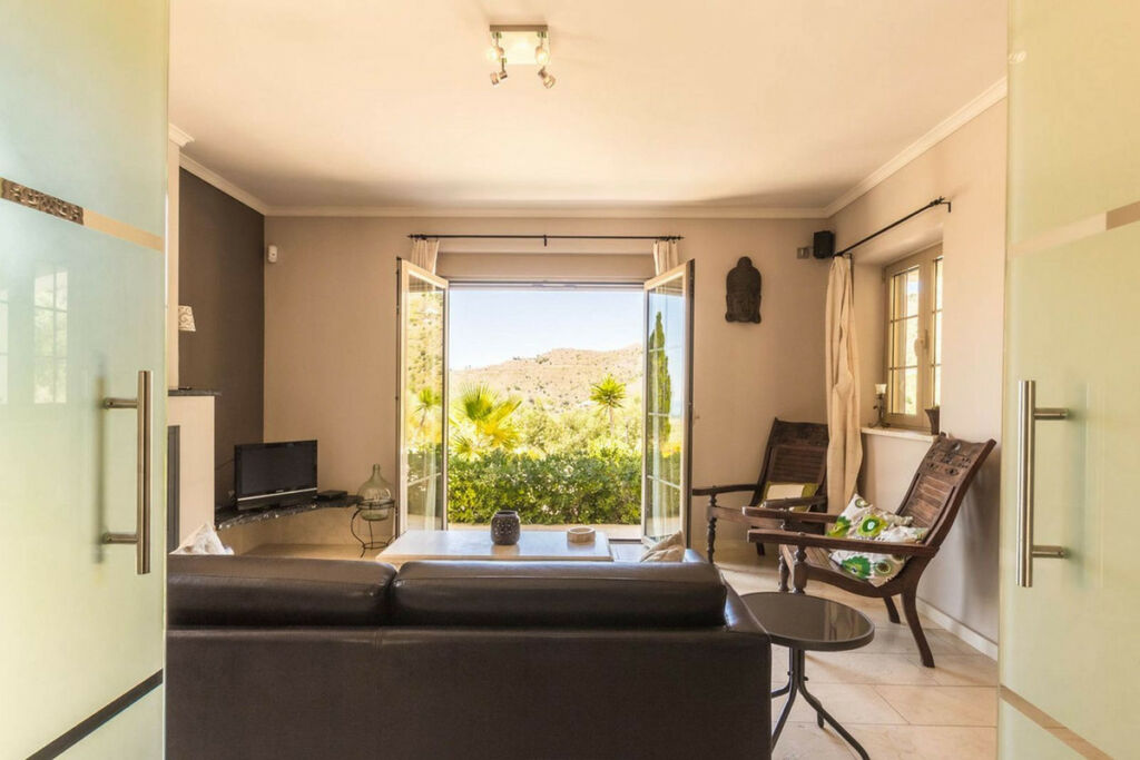 Detached Villa Arenas Málaga - image 6