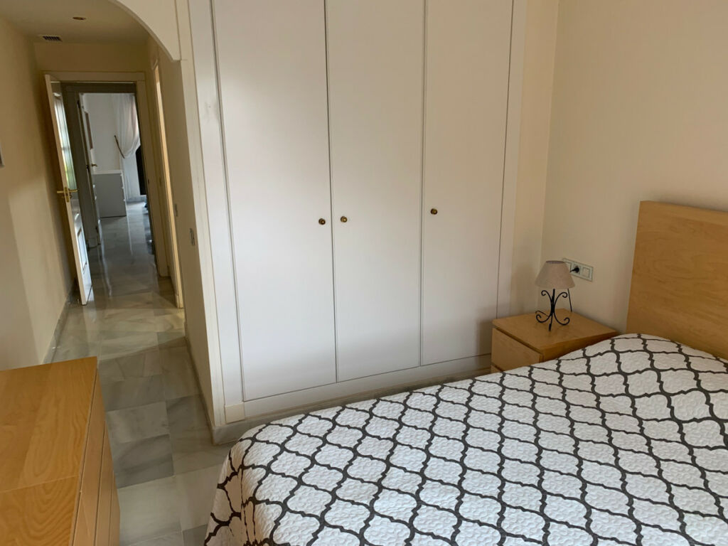 Middle Floor Apartment Hacienda del Sol Málaga - image 7