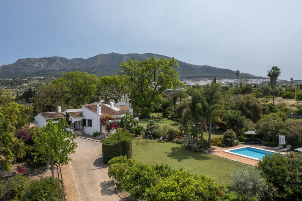 Detached Villa Alhaurín el Grande Málaga - image 6