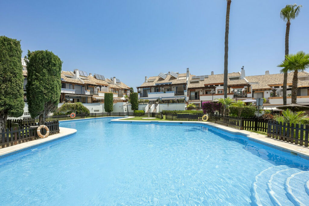 Townhouse Marbella Málaga - image 6