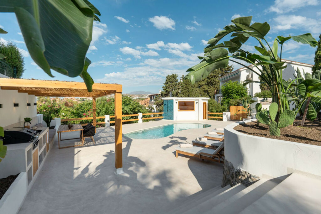 Detached Villa Guadalmina Alta Málaga - image 6