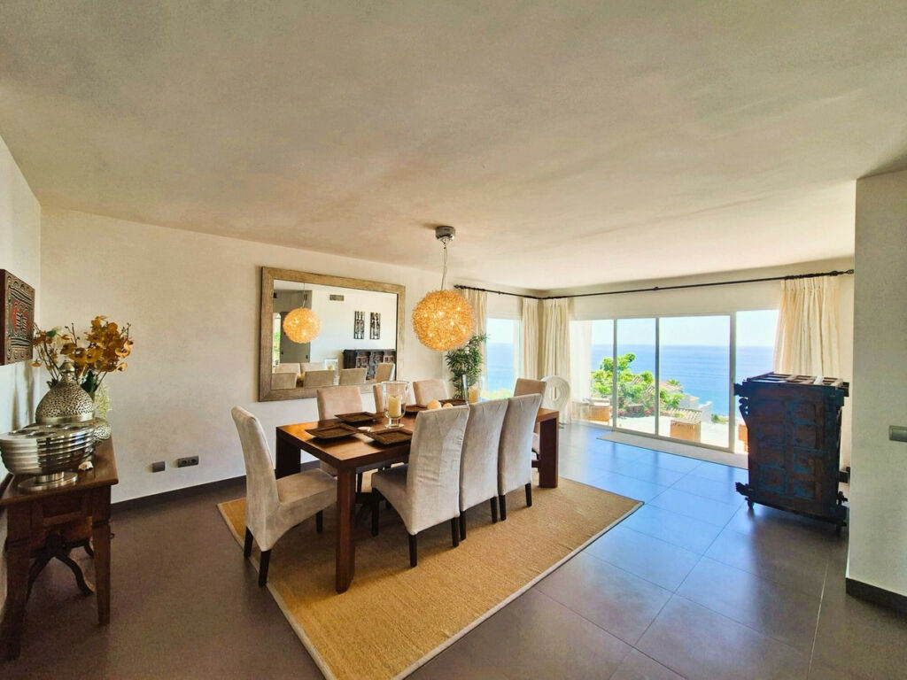 Detached Villa Manilva Málaga - image 6