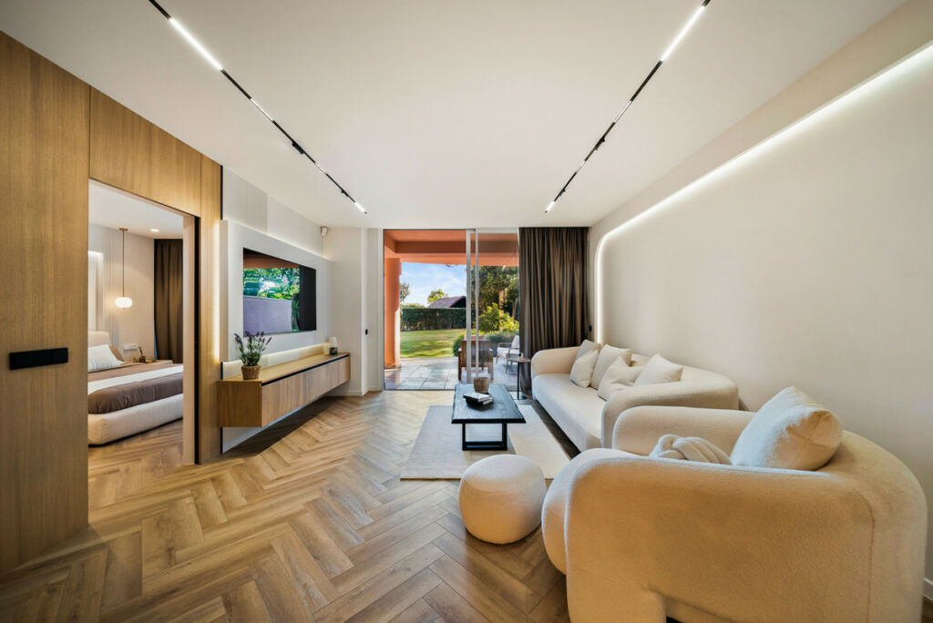 Ground Floor Apartment Nueva Andalucía Málaga - image 6
