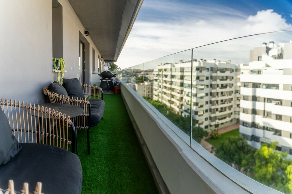Middle Floor Apartment Estepona Málaga - image 6