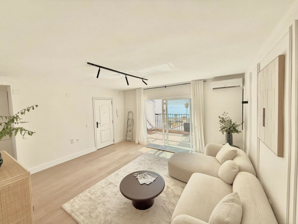 Penthouse Fuengirola Málaga - image 6