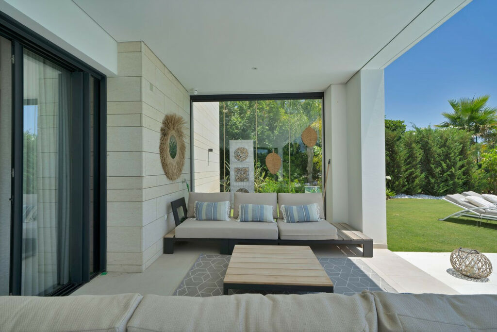 Detached Villa La Cala Golf Málaga - image 8
