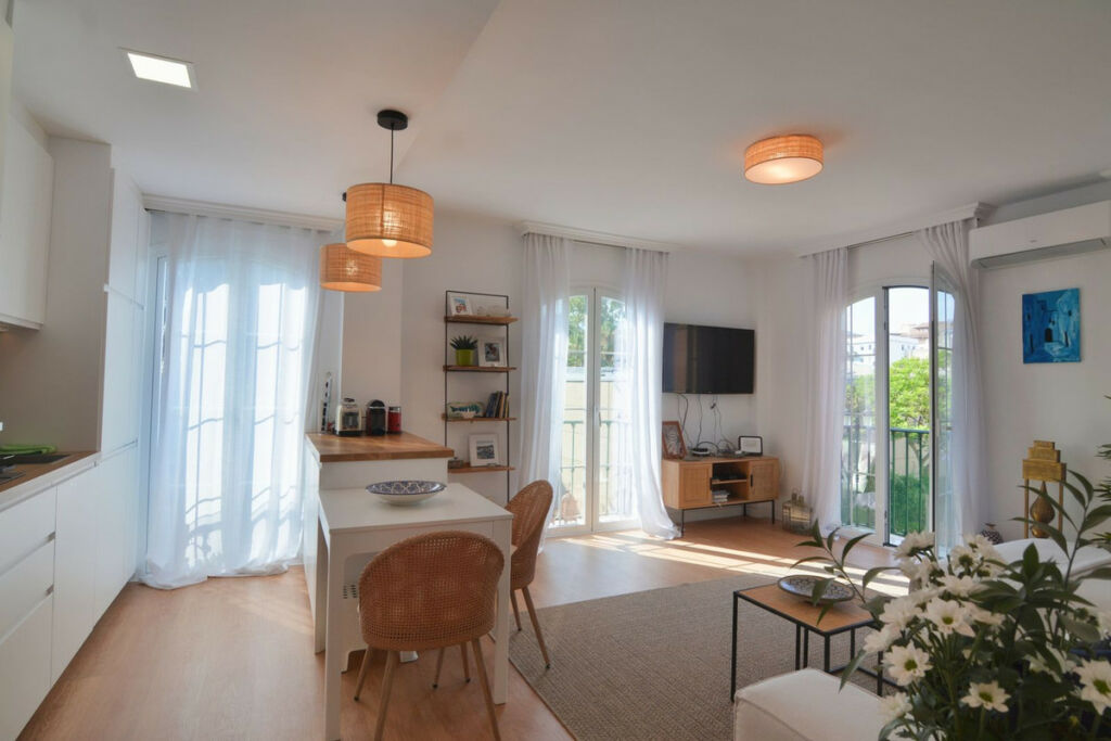 Middle Floor Apartment Fuengirola Málaga - image 6