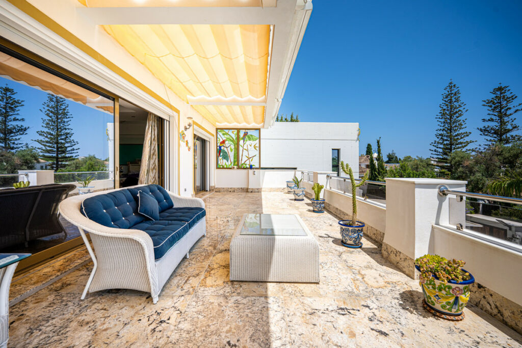 Detached Villa Marbella Málaga - image 6