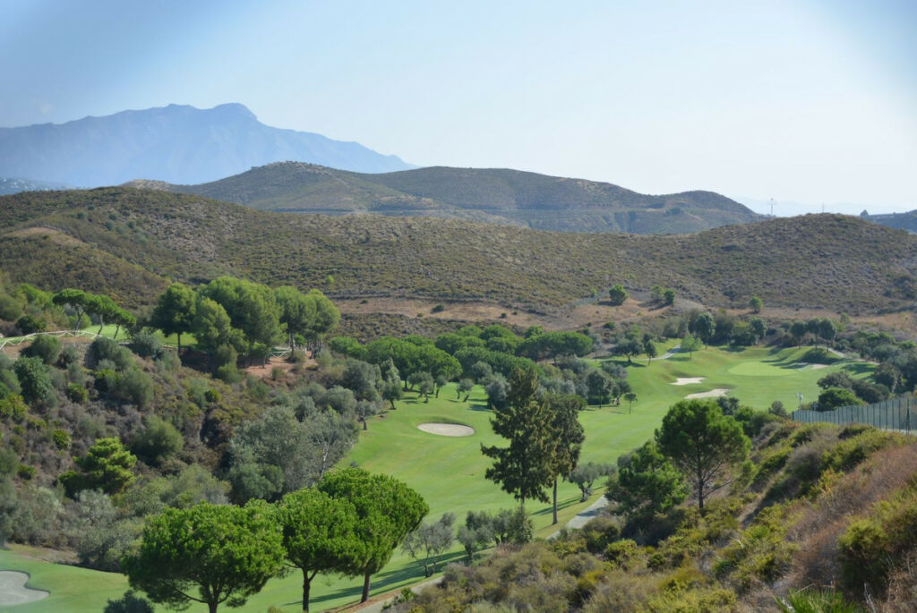 Residential Plot Benahavís Málaga - image 6