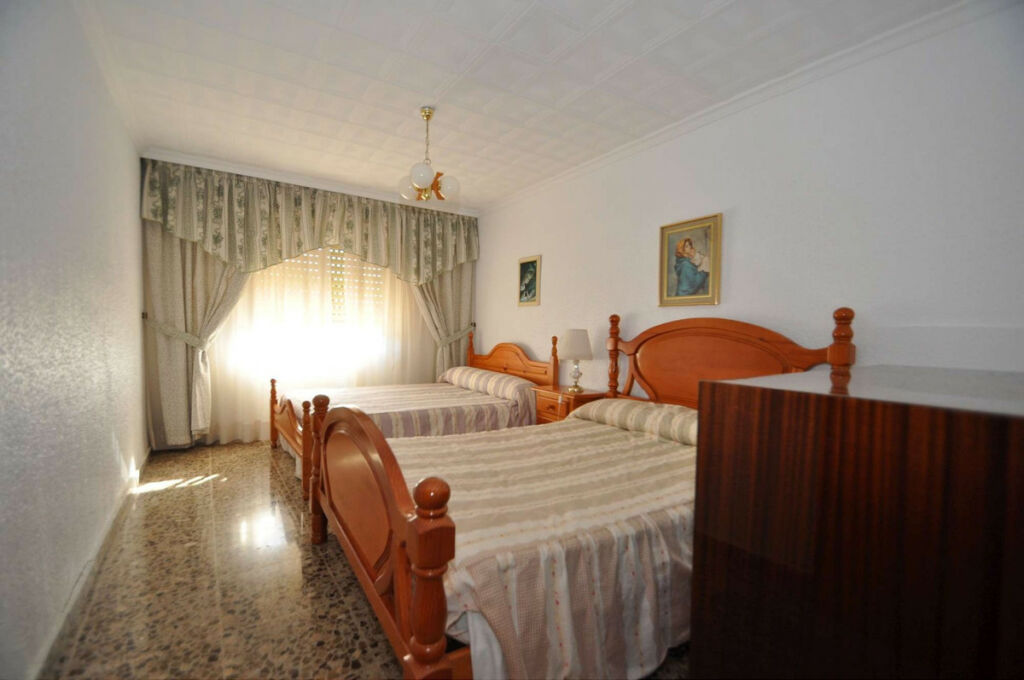 Townhouse Ibi Alicante - image 6