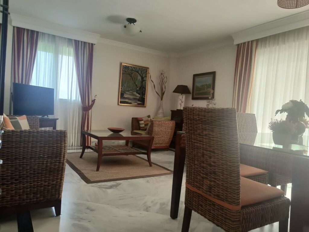 Middle Floor Apartment Marbella Málaga - image 6