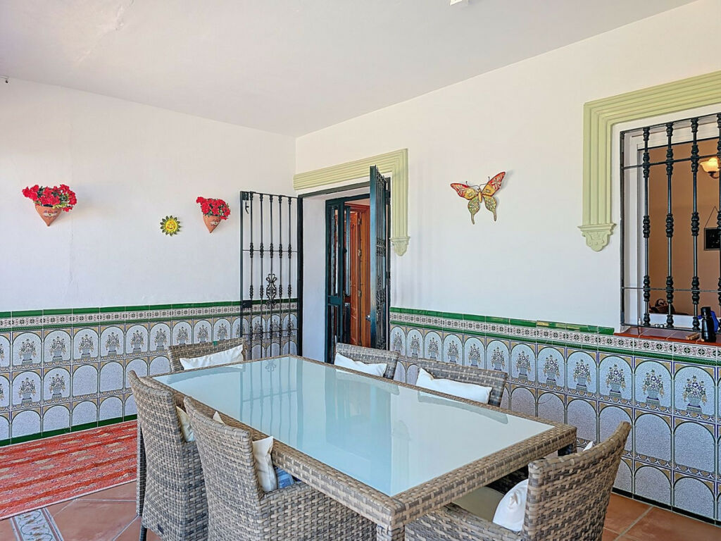 Detached Villa Cómpeta Málaga - image 7
