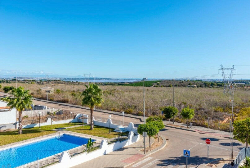 Detached Villa San Miguel de Salinas Alicante - image 11