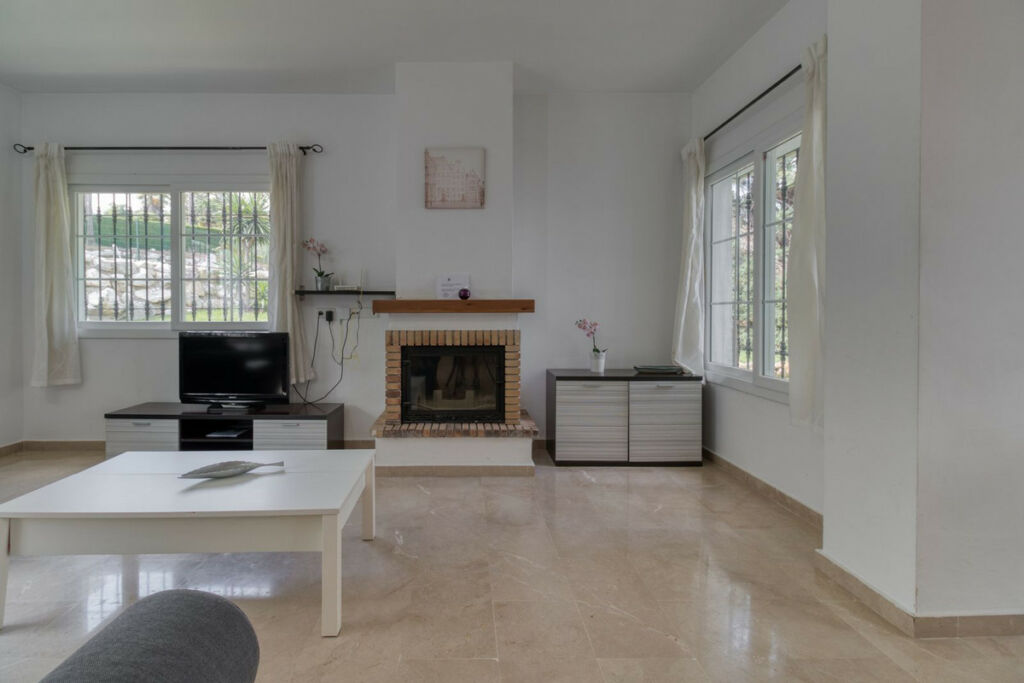 Semi-Detached House Lauro Golf Málaga - image 5