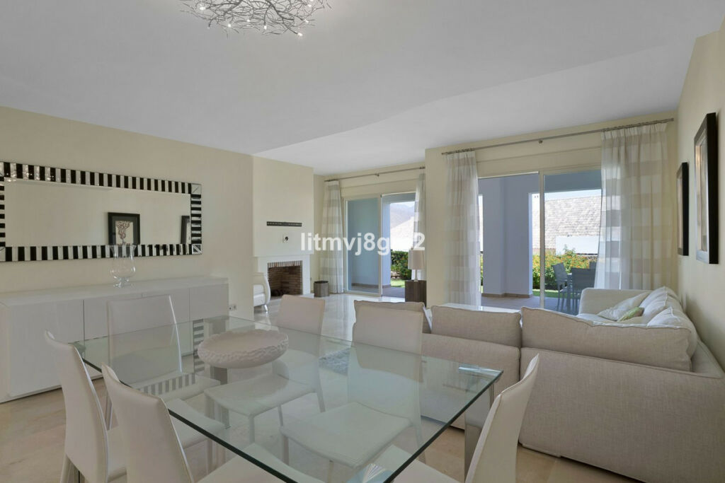 Townhouse La Cala Golf Málaga - image 6