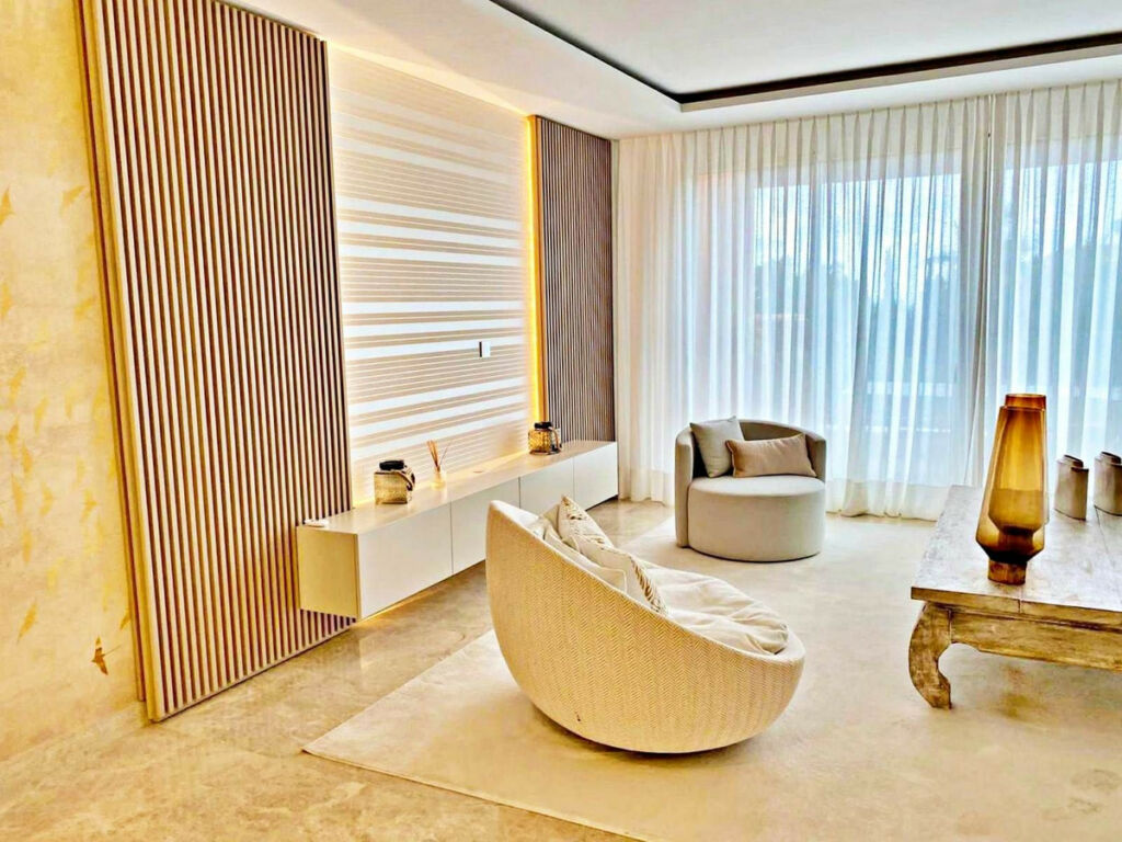 Penthouse Nueva Andalucía Málaga - image 6