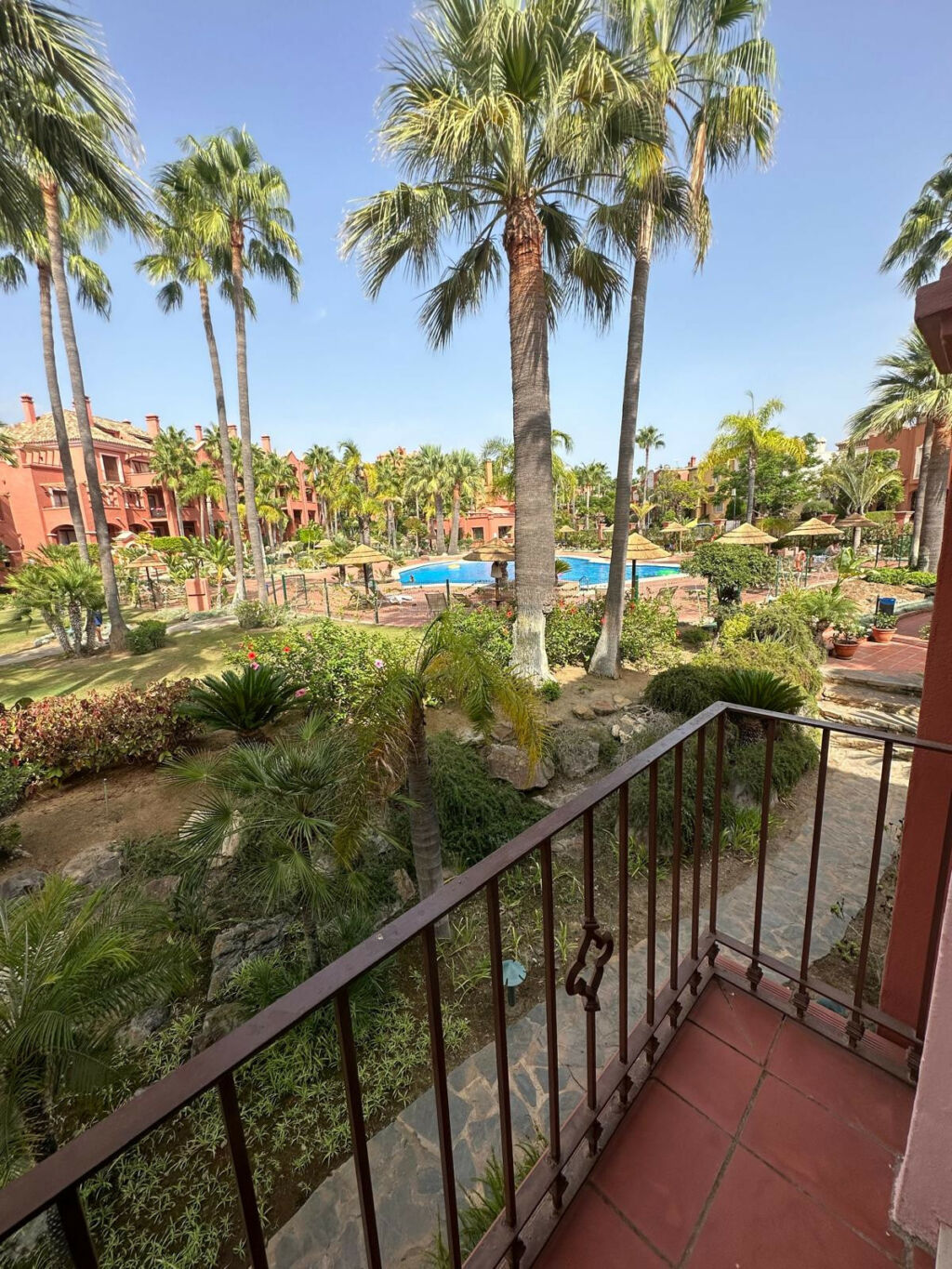 Middle Floor Apartment Puerto Banús Málaga - image 6