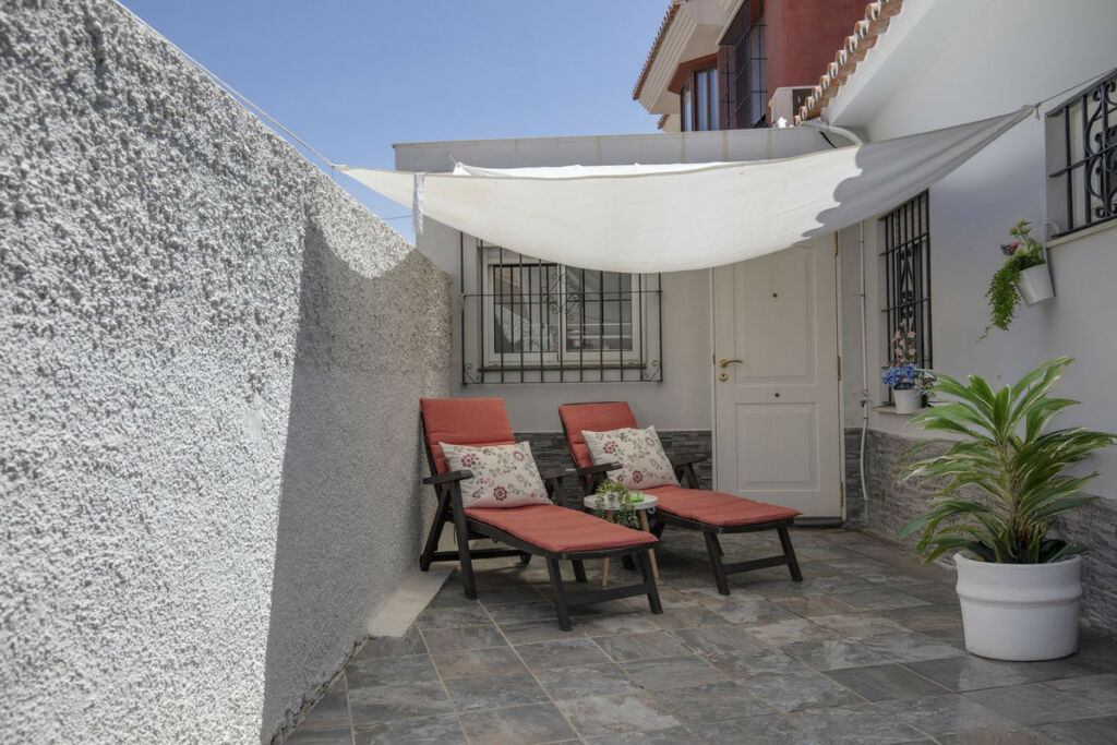 Detached Villa Fuengirola Málaga - image 6