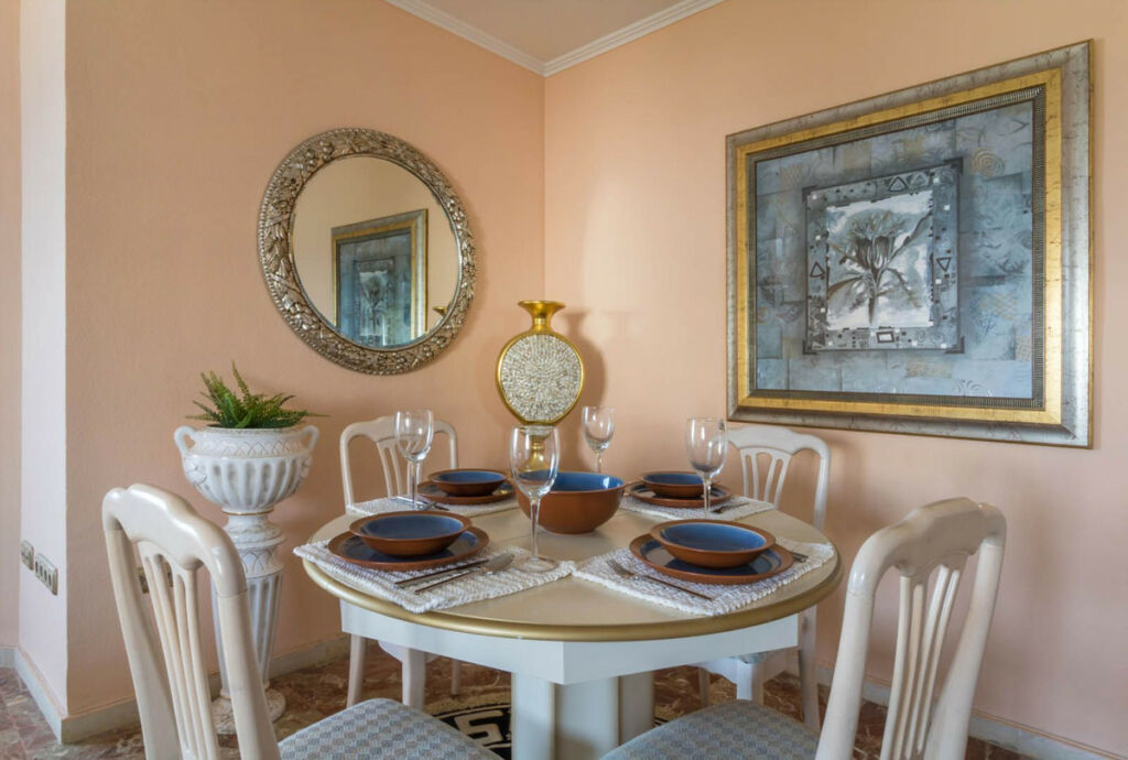 Middle Floor Apartment Calahonda Málaga - image 6