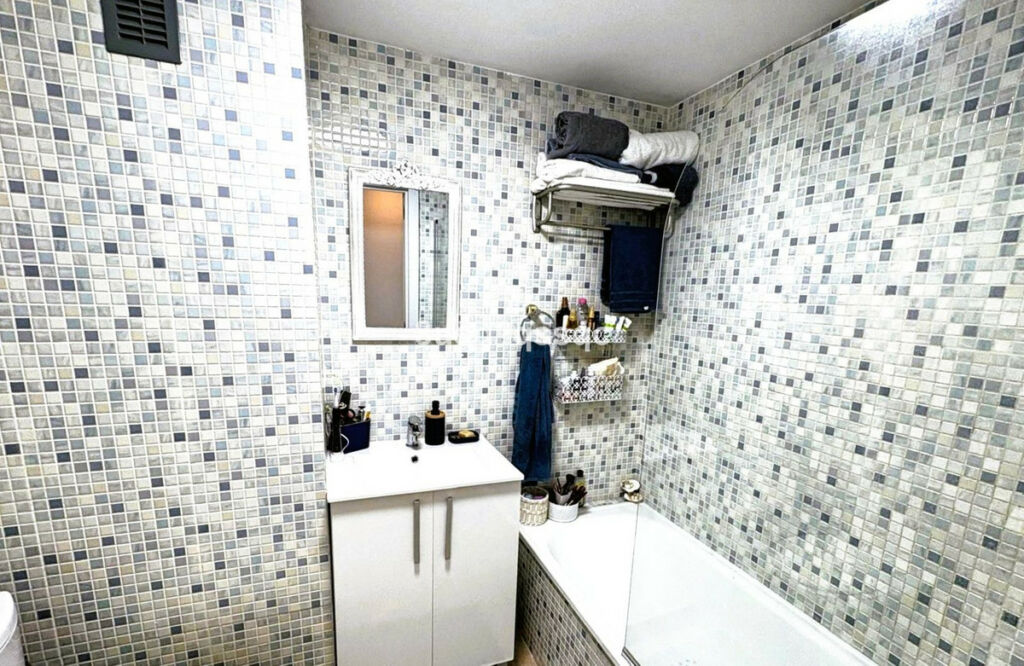 Ground Floor Apartment Casares Málaga - image 5