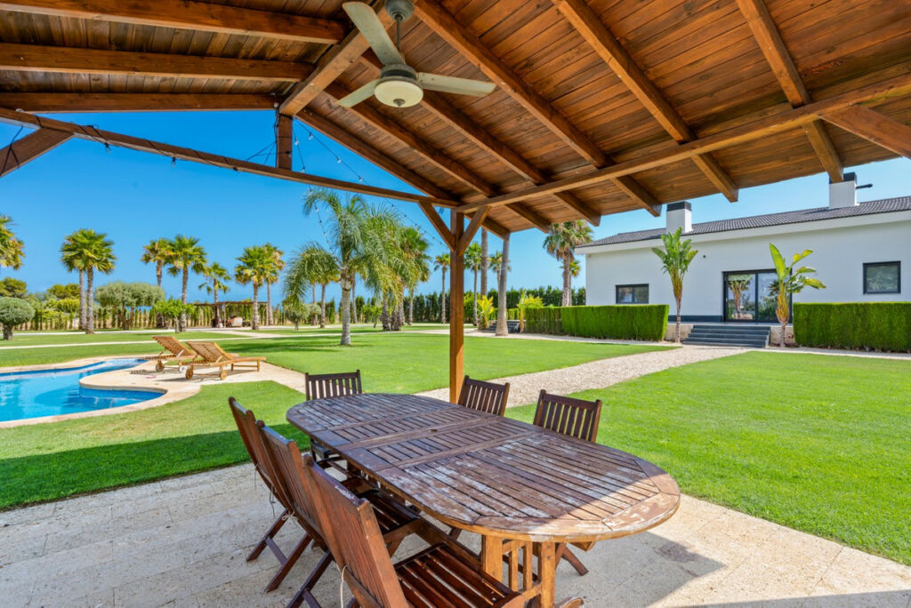 Detached Villa Elche Alicante - image 6