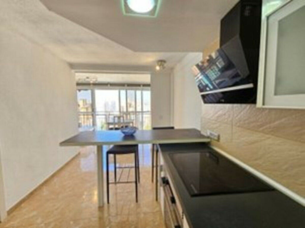 Middle Floor Apartment Benidorm Alicante - image 6
