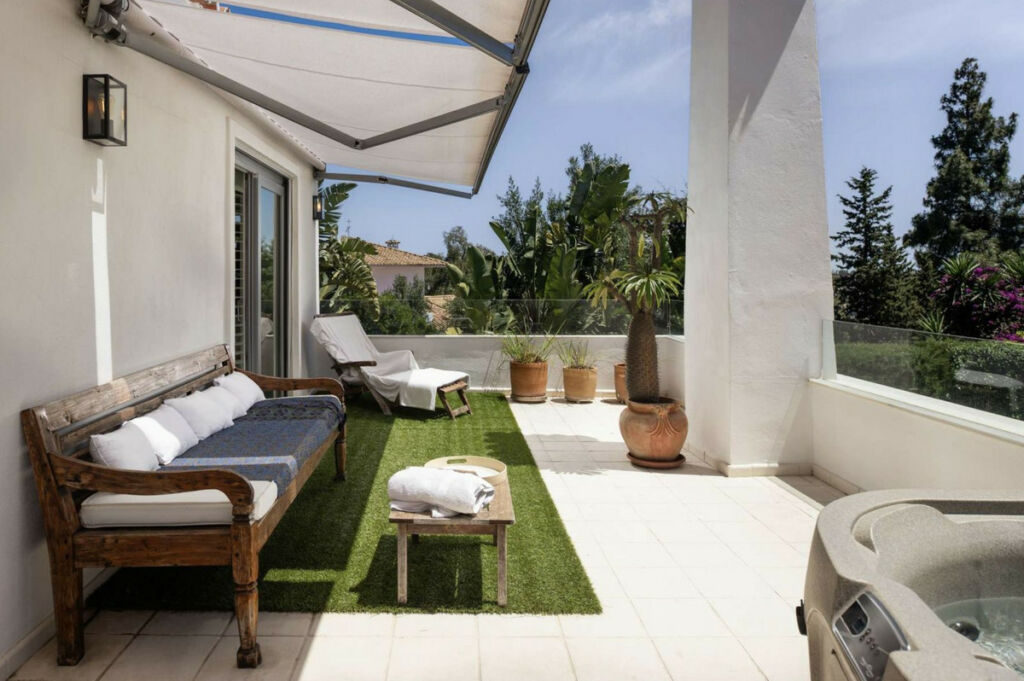 Detached Villa La Quinta Málaga - image 6