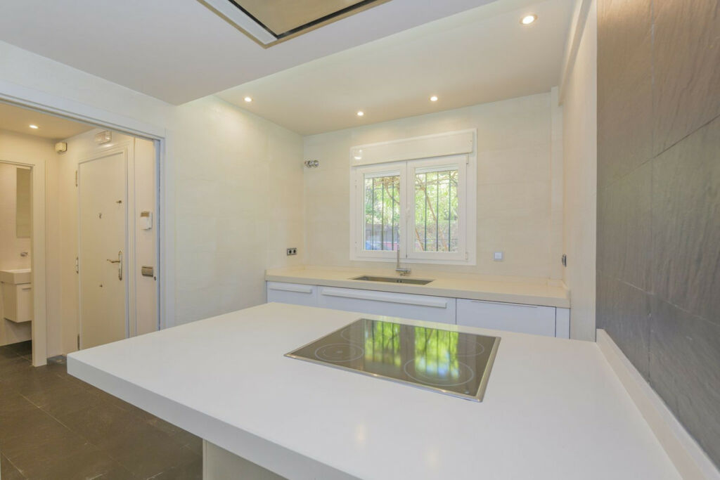 Semi-Detached House Artola Málaga - image 6