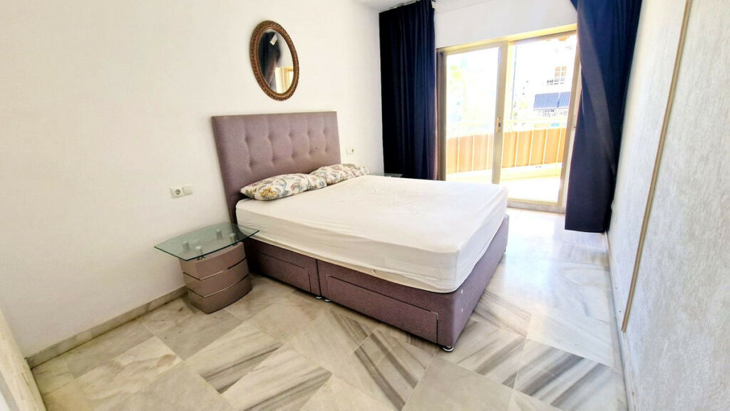 Middle Floor Apartment Fuengirola Málaga - image 6