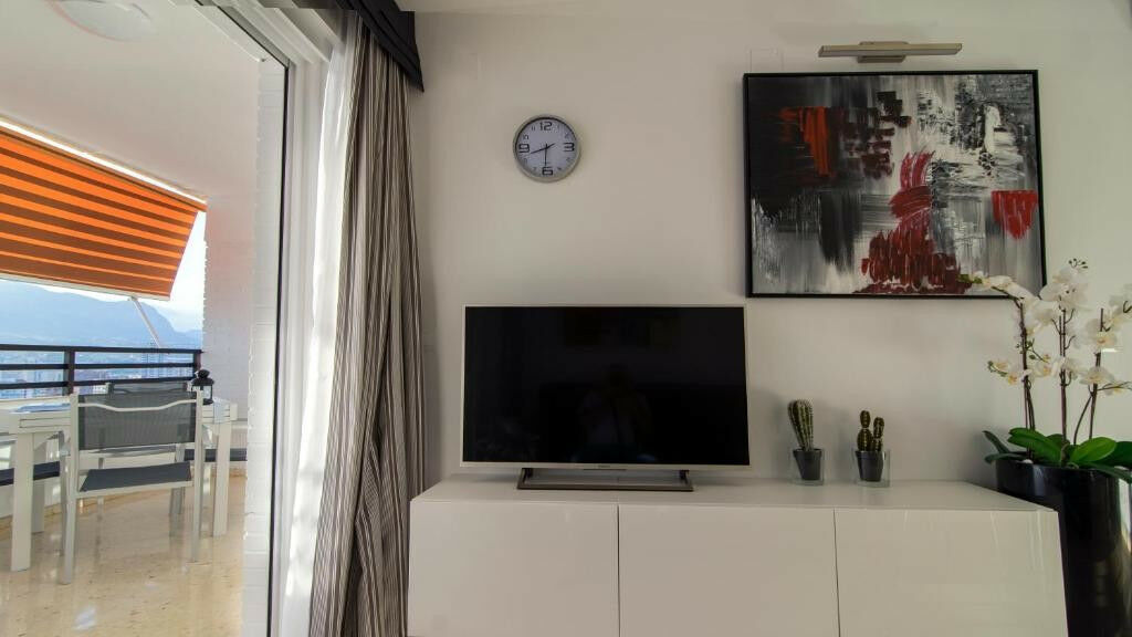 Middle Floor Apartment Benidorm Alicante - image 6