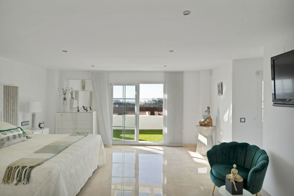 Penthouse Benalmadena Málaga - image 3