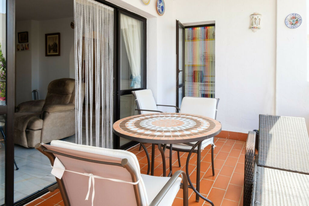 Middle Floor Apartment Nerja Málaga - image 6
