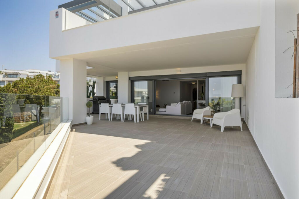 Ground Floor Apartment Cabopino Málaga - image 6