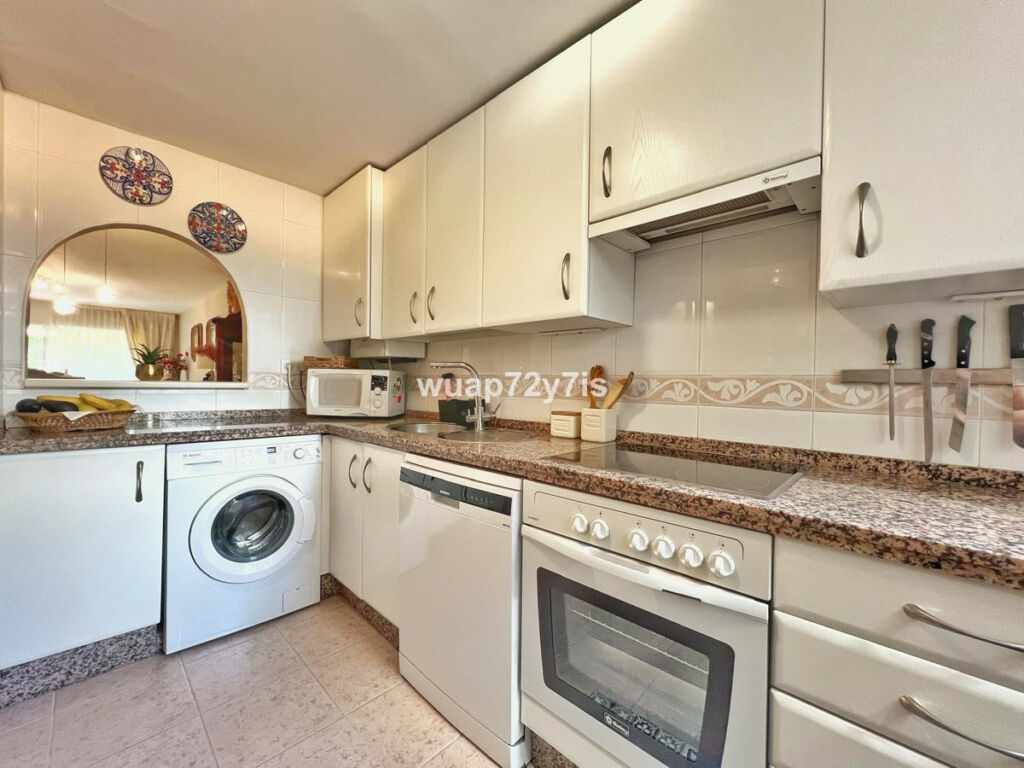 Ground Floor Apartment Guadalmina Alta Málaga - image 6