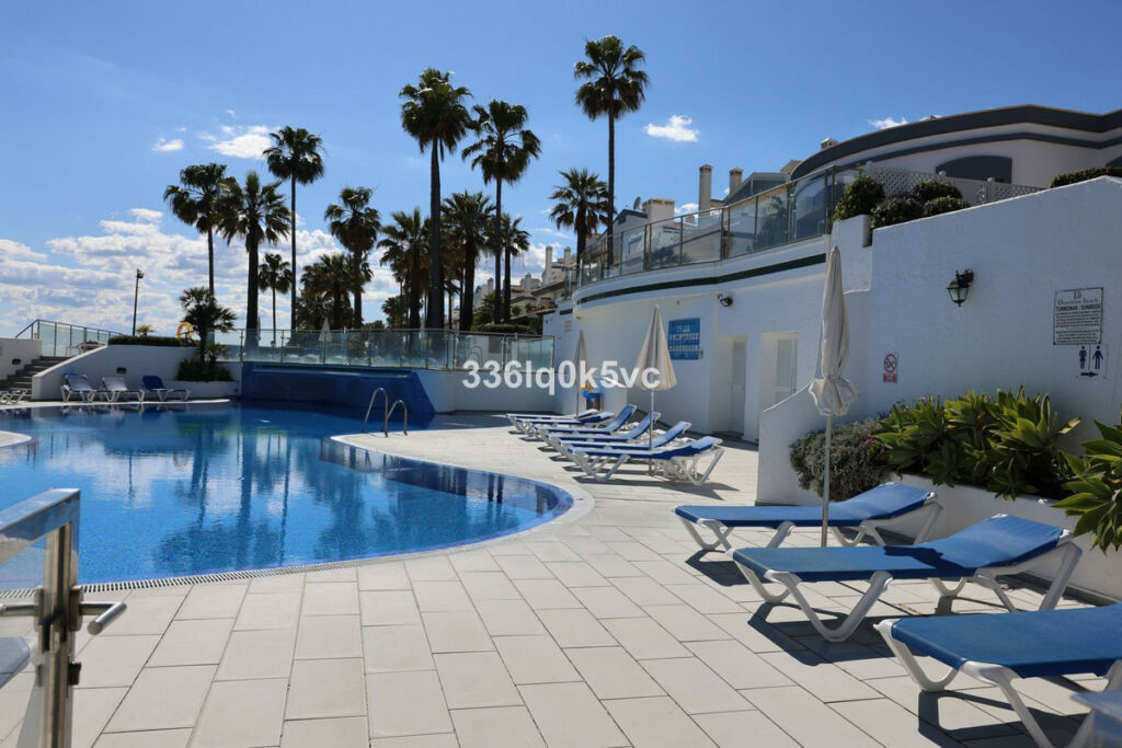 Townhouse Estepona Málaga - image 6