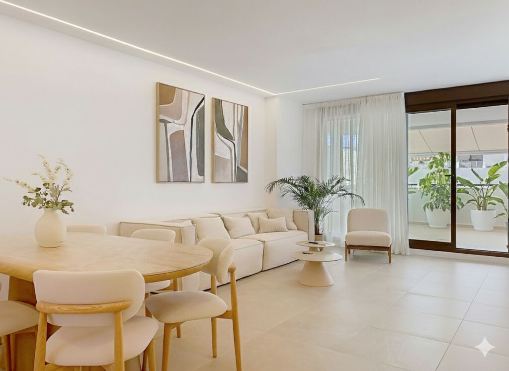 Ground Floor Apartment Estepona Málaga - image 3
