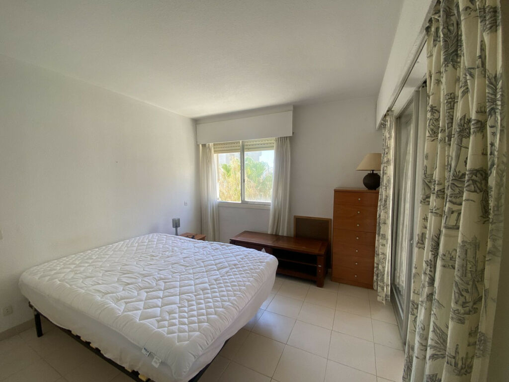Middle Floor Apartment Marbella Málaga - image 8