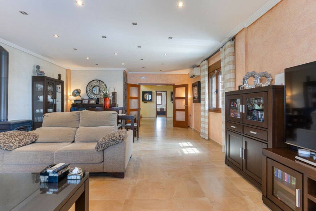 Detached Villa Los Montesinos Alicante - image 6